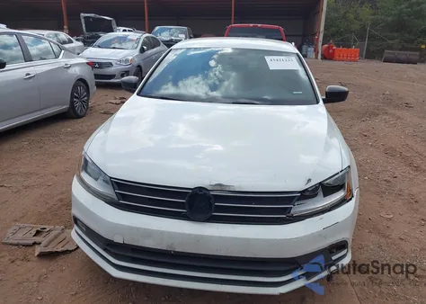 2017 Volkswagen Jetta 1.8T Sport z USA, uszkodzony, nr VIN 3VWD17AJXHM309835